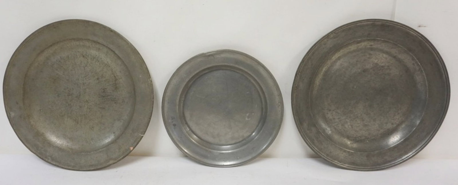 PEWTER CHARGERS (1 of 6)