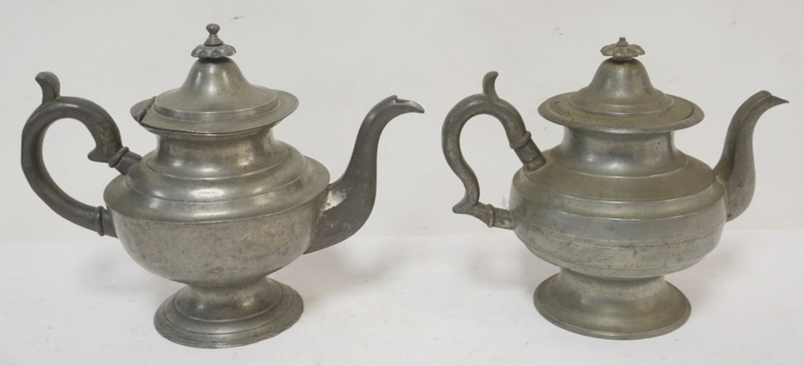 EARLY AMERICAN PEWTER TEA POTS (1 of 6)