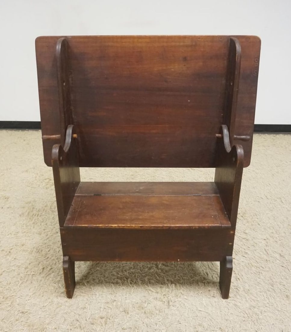 HUTCH TABLE: HUTCH TABLE, APPROXIMATELY 26 IN X 42 IN X 30 IN HIGH