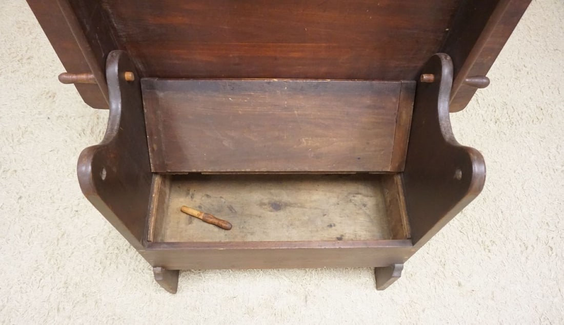 HUTCH TABLE - 3