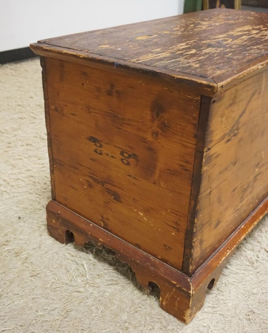 PRIMITIVE PINE BLANKET CHEST - 4