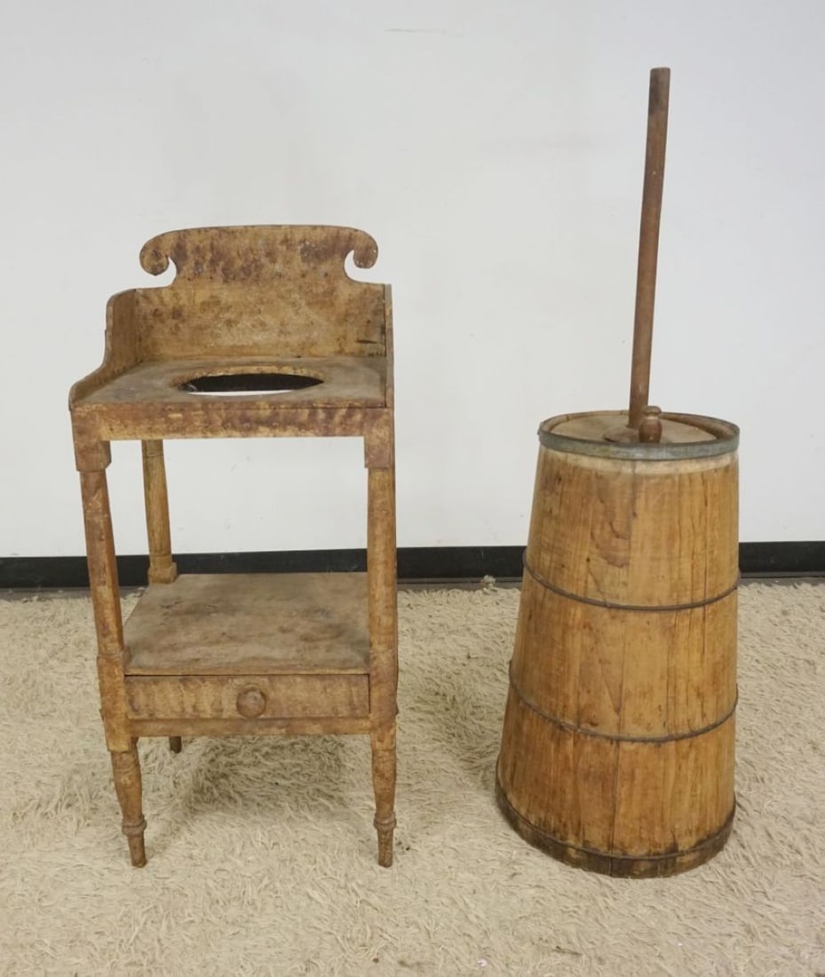 BUTTER CHURN AND WASH STAND: BUTTER CHURN AND 1 DRAWER WASH STAND, LARGEST PIECE APPROXIMATELY 17 1/2 IN X 14 IN X 38 IN H