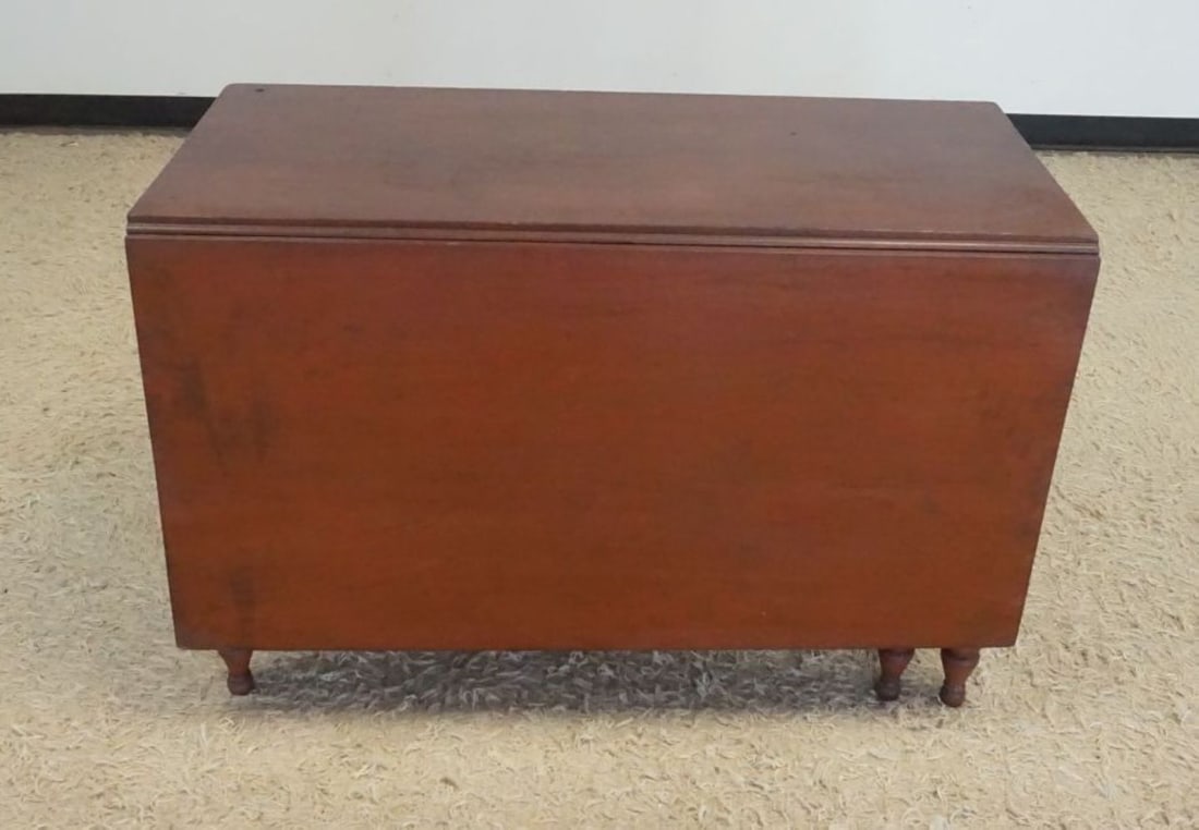 COUNTRY CHERRY LONG DROP LEAT GATE LEG TABLE: COUNTRY CHERRY LONG DROP LEAT GATE LEG TABLE, APPROXIMATELY 21 IN X 44 IN X 29 IN HIGH, OPEN APPROXIMATELY 64 IN
