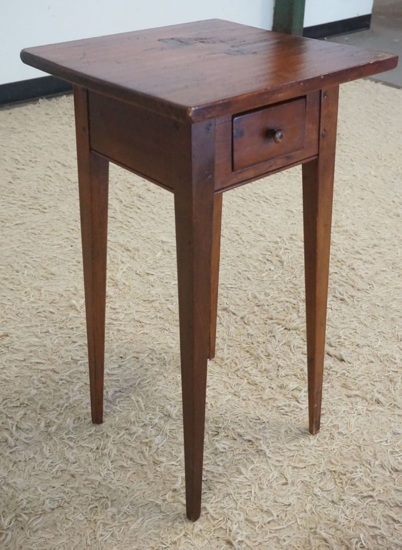BENCH MADE CONTEMPORARY STAND - 3