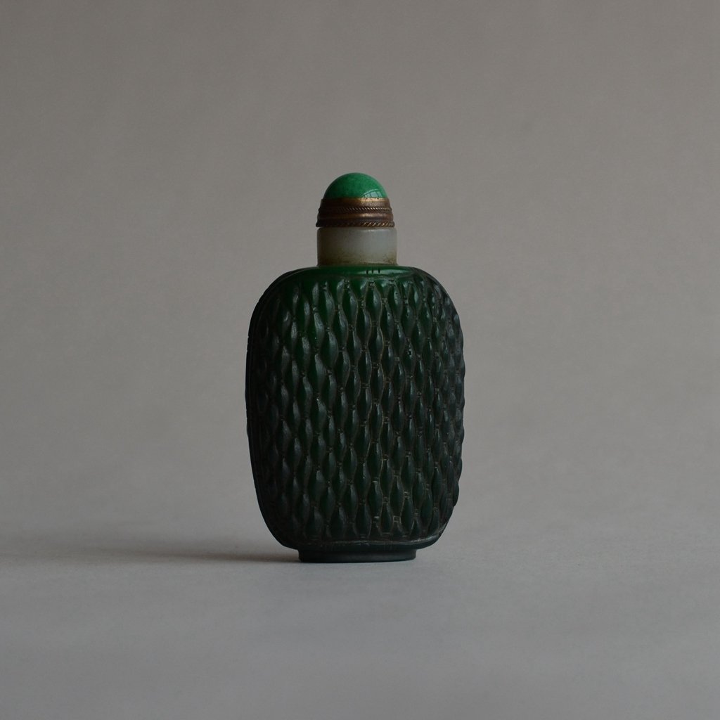 Chinese Carved Snuff Bottle (1 of 6)