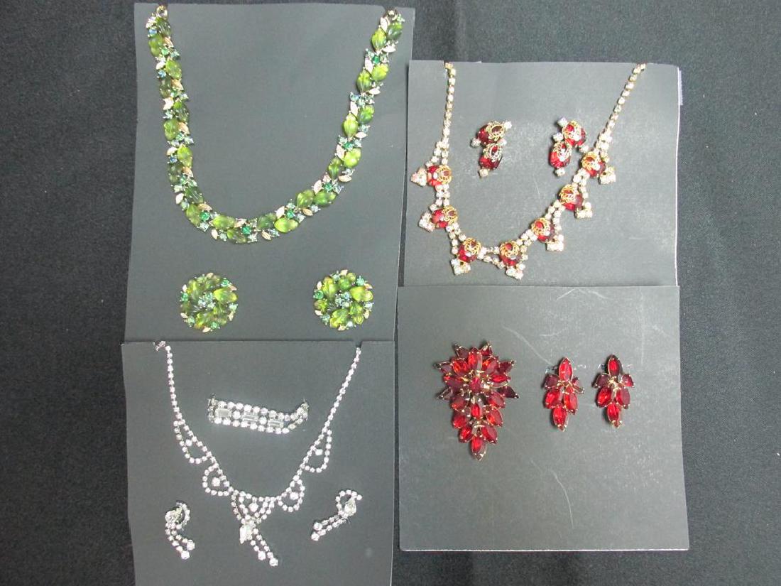 LOT OF VINTAGE RHINESTONE JEWELRY: LISNER, TAMMEY, B. DAVID