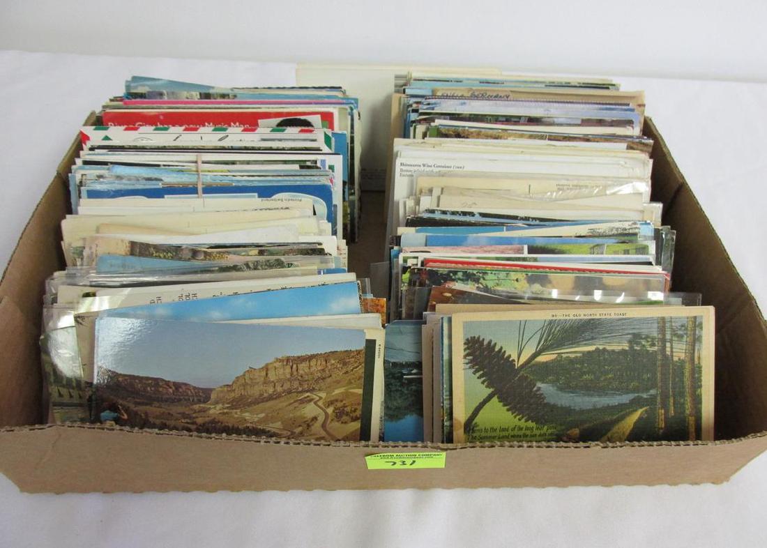 LOT OF SOUVENIR POSTCARDS (1 of 1)