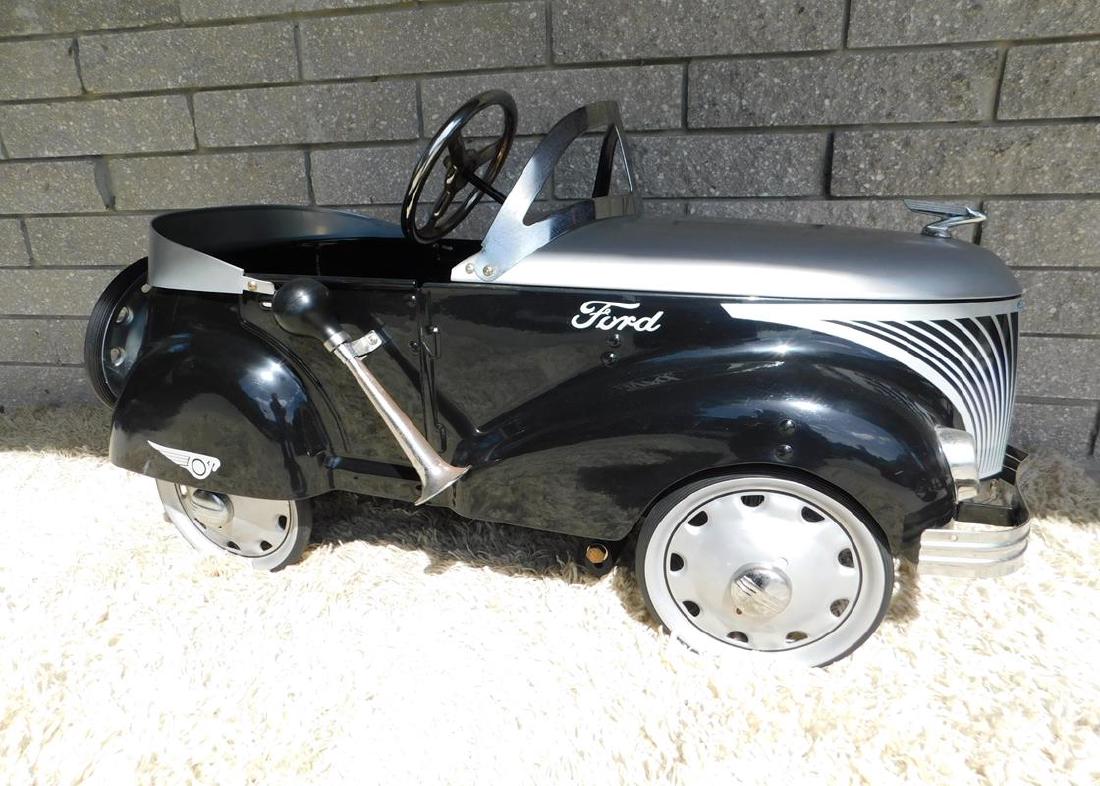 FORD PEDAL CAR: WITH WORKING HORN AND HEADLIGHTS