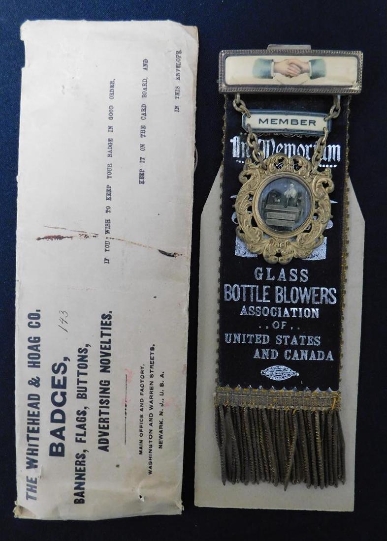 GLASS BOTTLE BLOWERS OF U.S.-CANADA RIBBON: DETAILED GILT BADGE AND RIBBON BY THE WHITEHEAD & HOAG, CO. INCLUDES ORIGINAL PACKAGING
