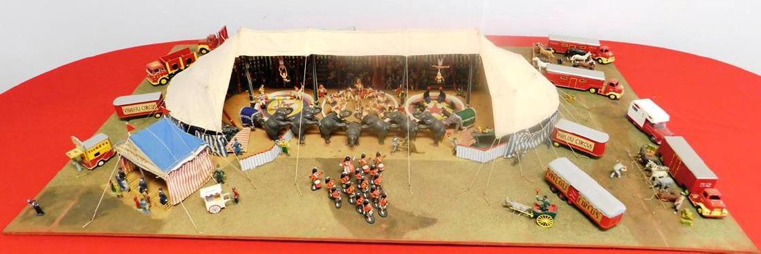 VINLOU CIRCUS BIG TOP MODEL, VIN CAREY, C.1950 (1 of 12)