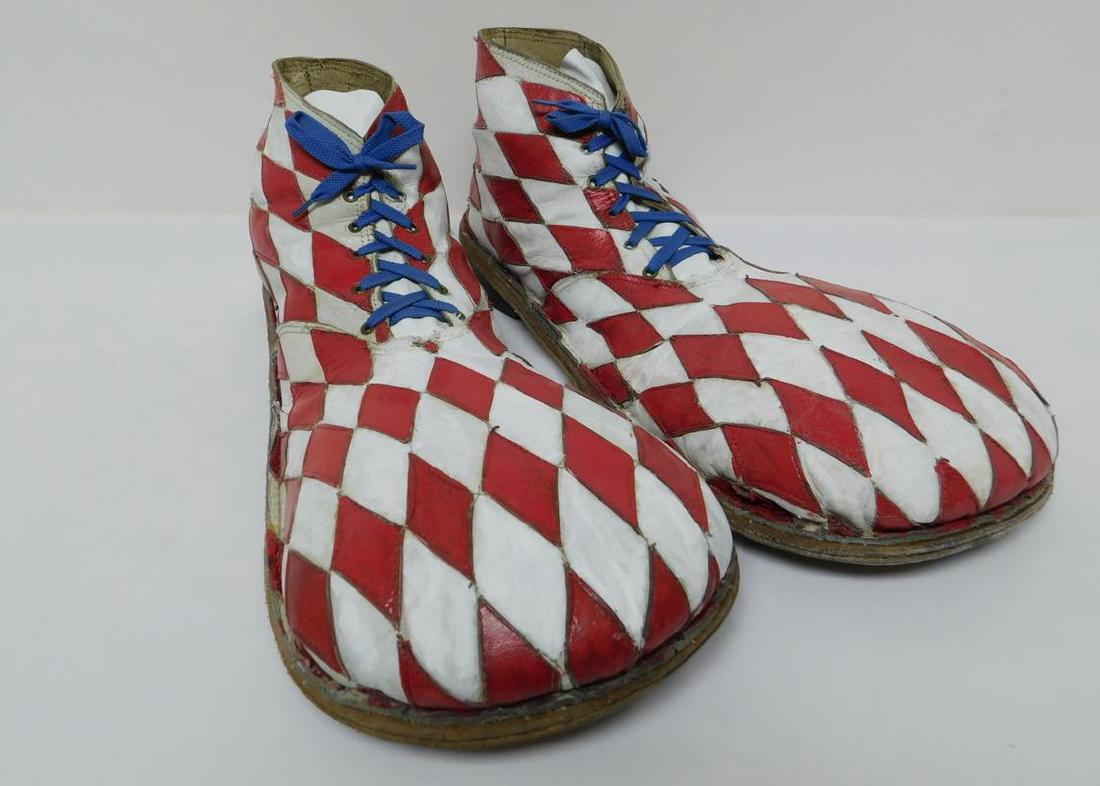 BLENKO THE CLOWN SHOES (1 of 3)