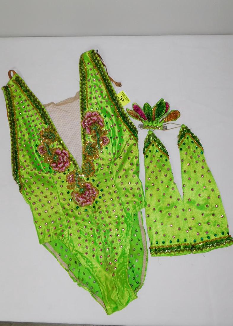 VINTAGE CIRCUS PERFORMER WARDROBE (1 of 1)