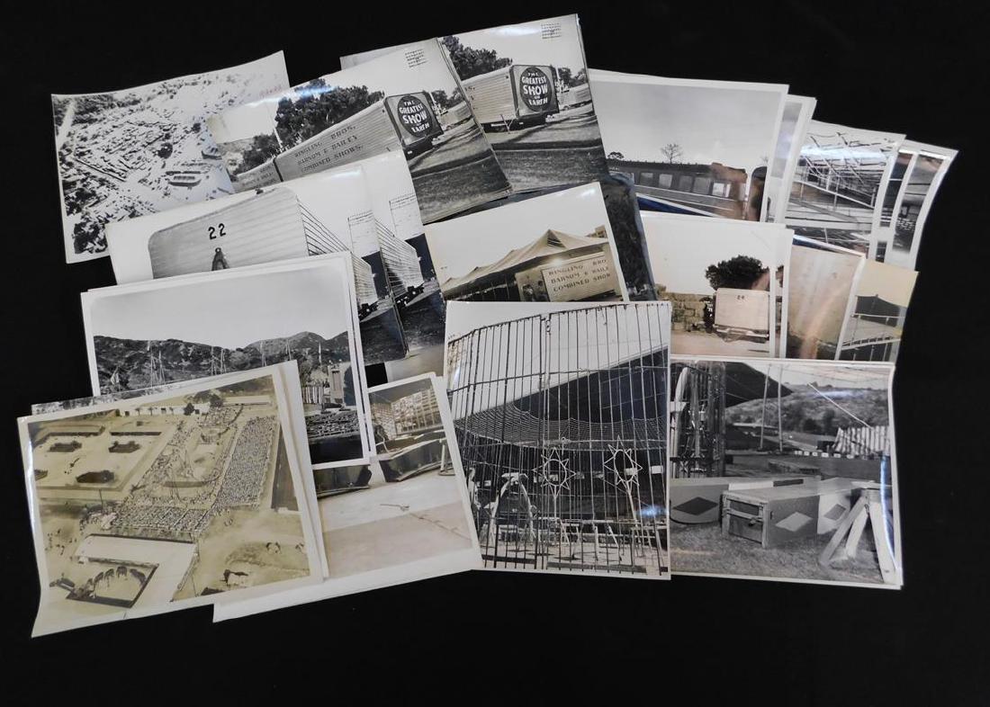 GROUPING OF RAILROAD & EQUIPMENT PHOTOS (1 of 1)