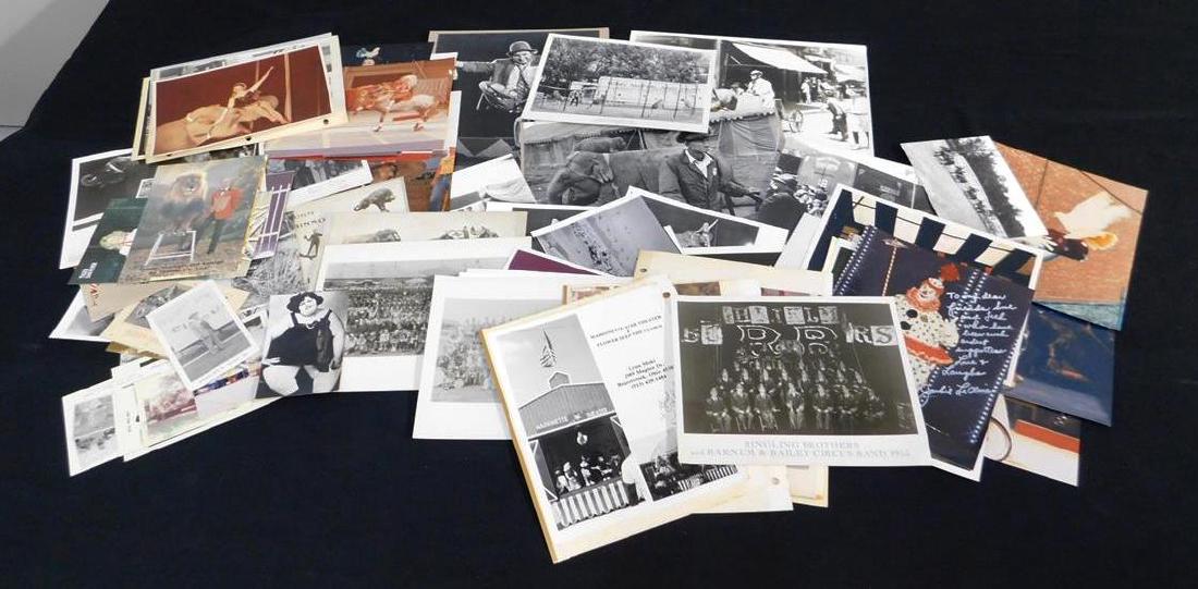 DISCOVERY LOT OF CIRCUS PHOTOGRAPHS (1 of 1)
