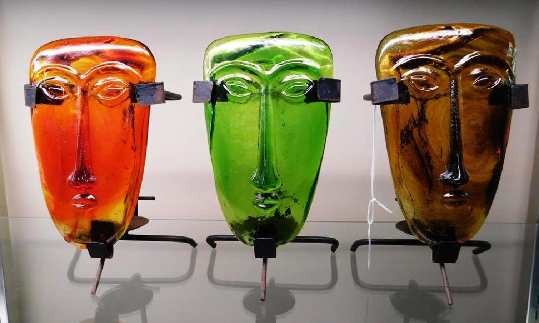 3 ERIK HOGLUND FOR KOSTA BODA SCONCES: ART GLASS FACE IN IRON MOUNT. 8"H