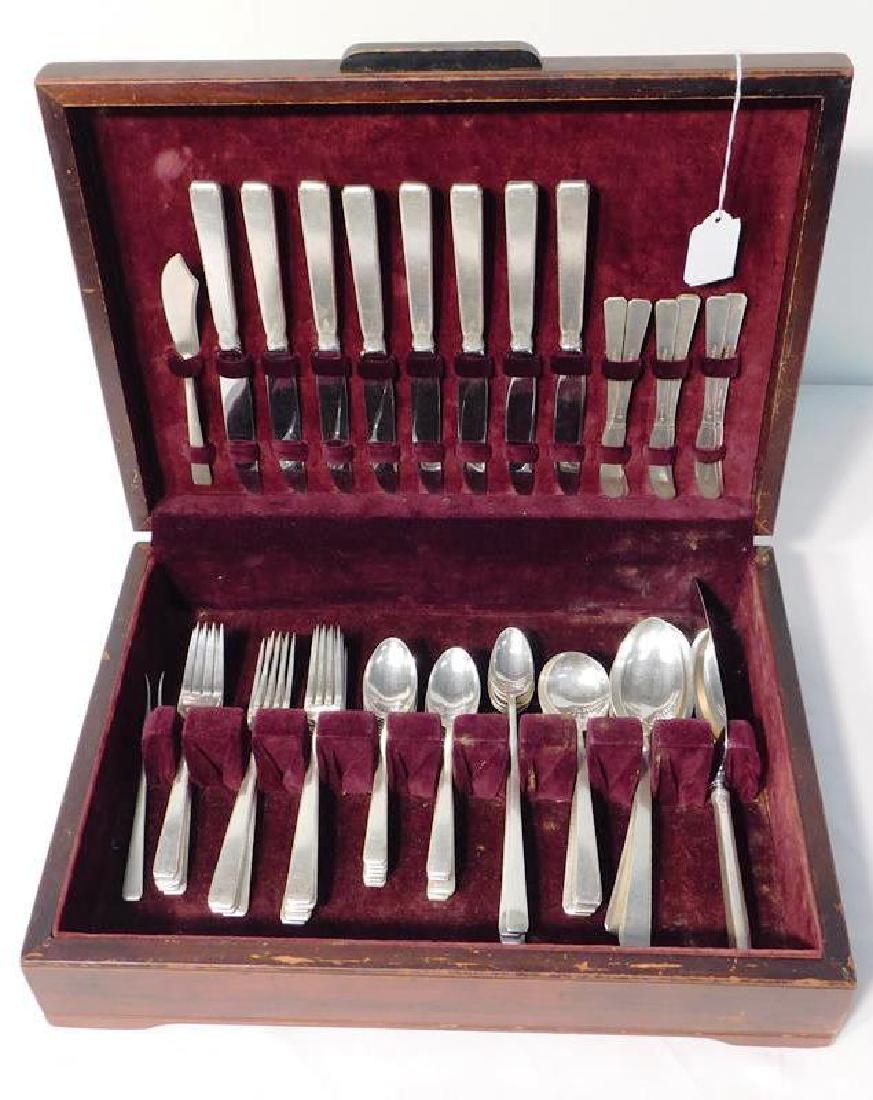 TOWLE "OLD LACE" STERLING SILVER FLATWARE SET