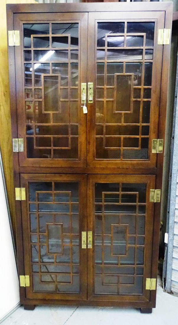 HENREDON LIT DISPLAY CABINET: 40"W, 84"H, 14"D