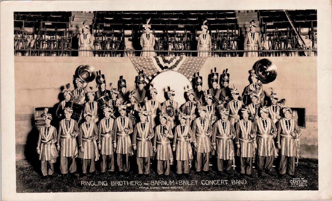 EDWARD J. KELTY (AMERICAN, 1888-1967) PHOTOGRAPH (1 of 2)