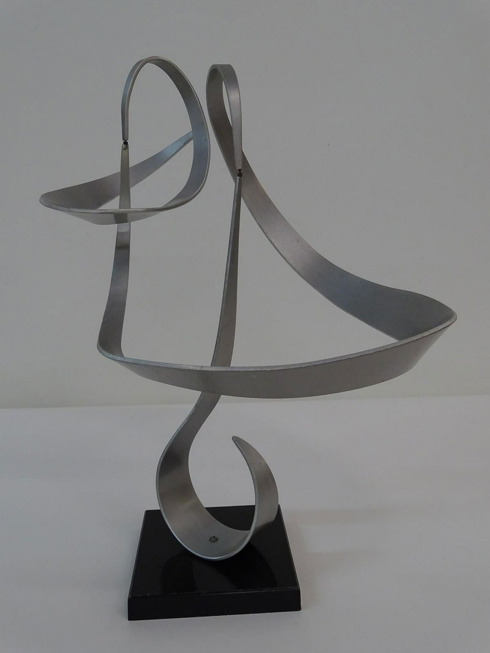 JOHN ANDERSON KINETIC ART SCULPTURE: 16"