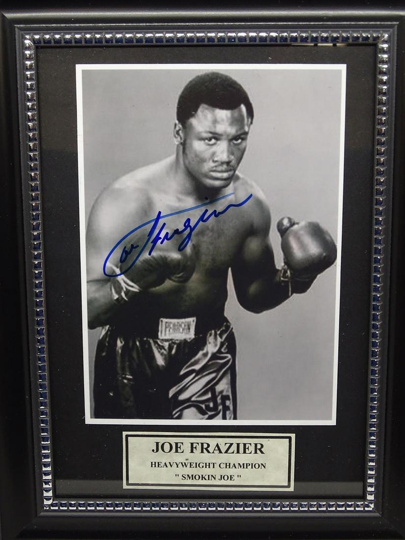 JOE FRAZIER SIGNED PHOTOGRAPH: SEE TITLE
