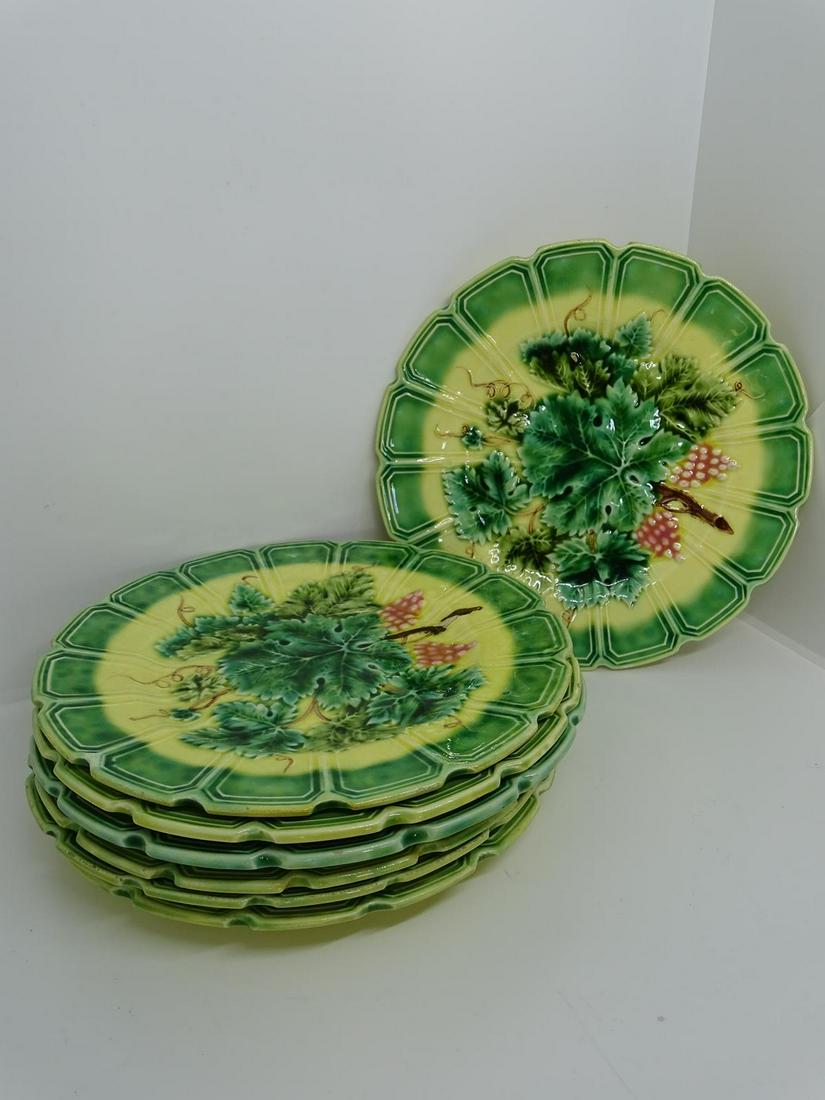 SARREGUEMINES MAJOLICA PLATES: SEE TITLE