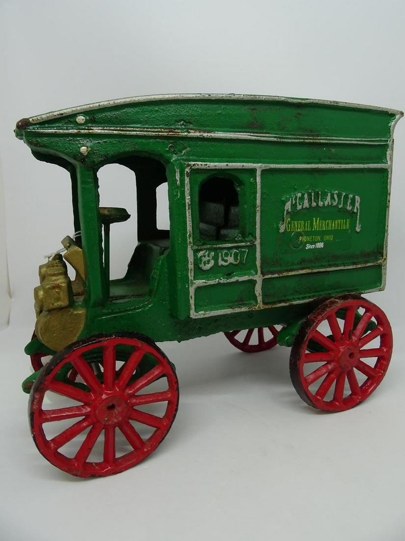 CAST IRON MCCALLASTER COACH: REPRODUCTION. 7.5"