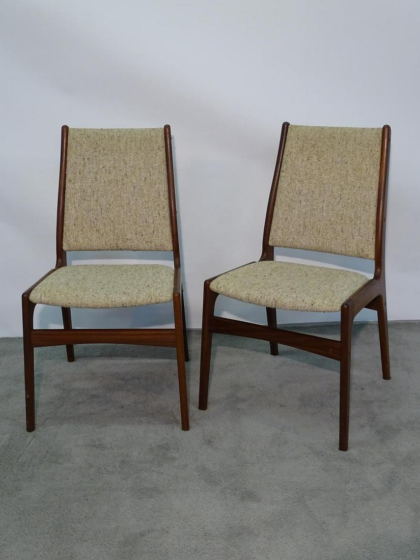 PAIR ERIK BUCH (ATTR.) ROSEWOOD CHAIRS: SEE TITLE