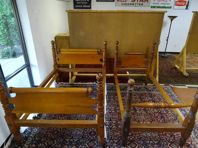 PAIR OF ANTIQUE 4POST ROPE BEDS Dec 08, 2019 Freedom Auction Company in FL