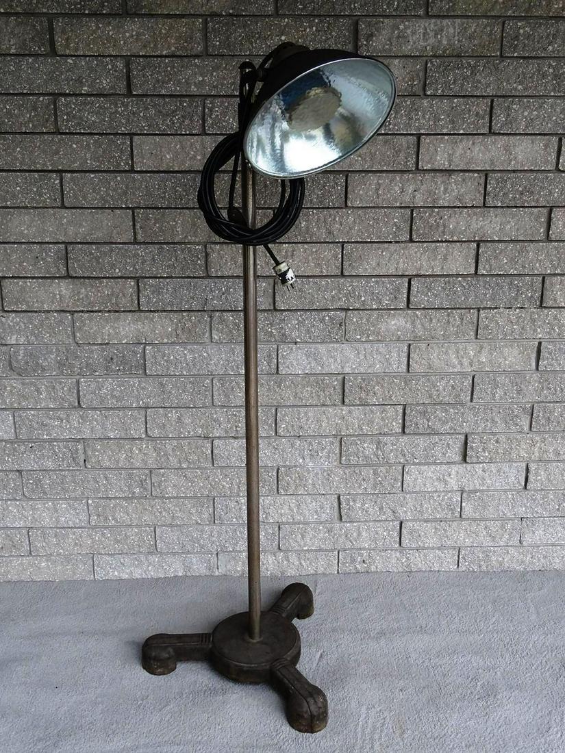 CASTLE LIGHTS PHYSICIAN'S EXAM LAMP (1 of 1)