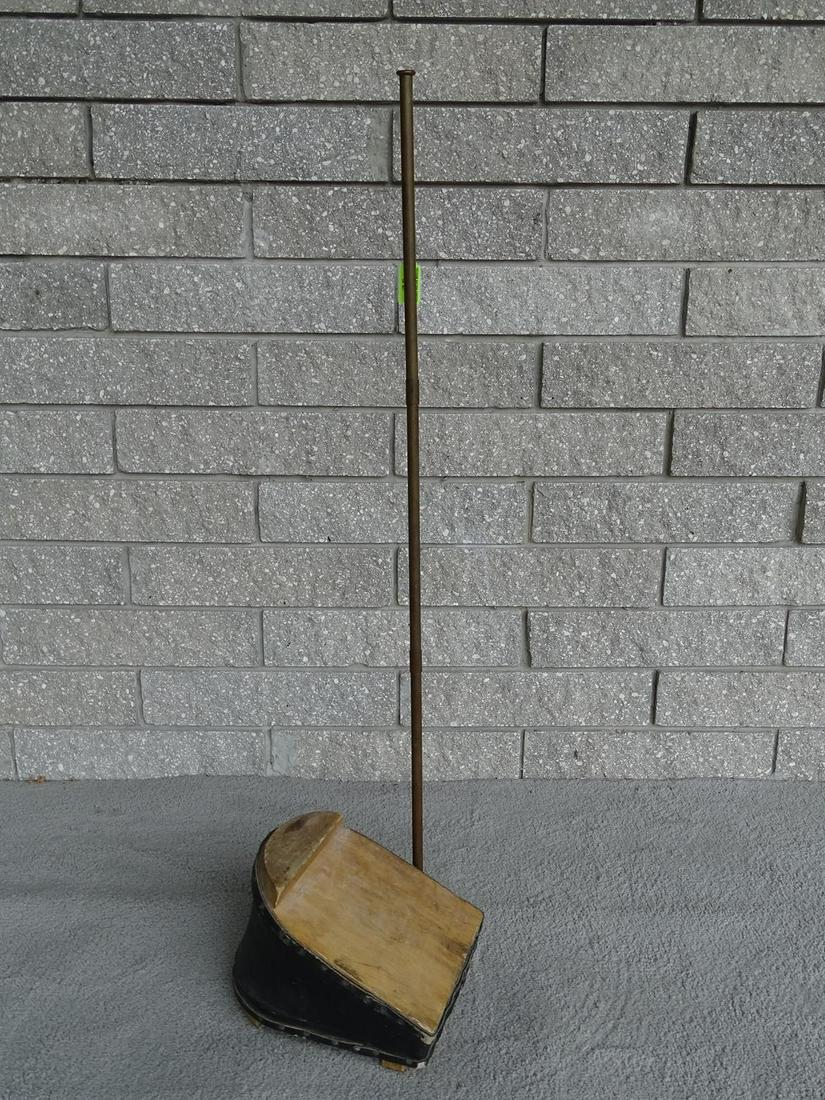 1940'S FOOT BELLOWS BALLOON PUMP (1 of 1)