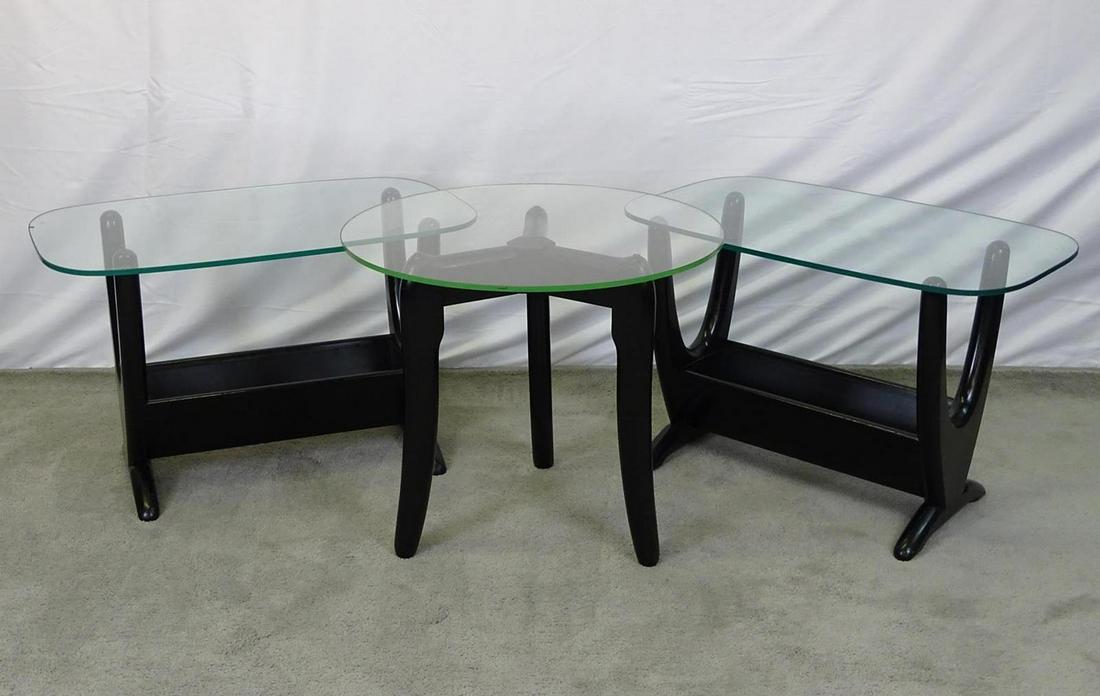 3 KROEHLER OCCASIONAL TABLES: INCLUDES A PAIR OF SIDE TABLES WITH LOWER PLANTERS AND SINGLE ROUND TABLE. GLASS WITH LIGHT WEAR CUSTOMARY WITH AGE AND USE. 32"X20"X21" AND 22.5"HX27"DIA.