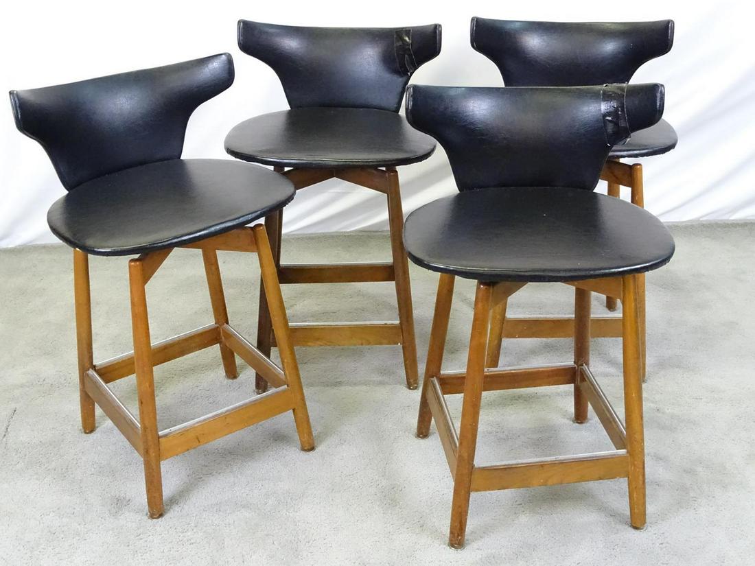 4 VINTAGE KODAWOOD BARSTOOLS: COUNTER HEIGHT. SEAT 24". SWIVEL SEAT. WEAR TO FRAMES AND UPHOLSTERY. THESE ARE A GREAT RESTORATION PROJECT.