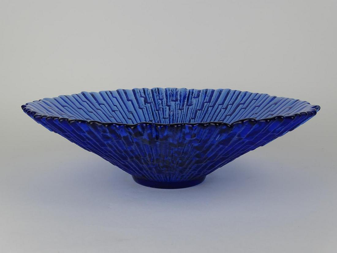 SCANDINAVIAN COBALT ART GLASS CENTERPIECE: 10.5" DIA.
