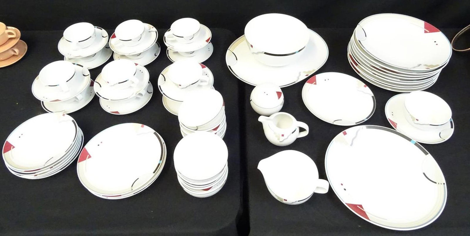 STUDIO NOVA "ATTITUDES" DINNERWARE: 68 PIECES