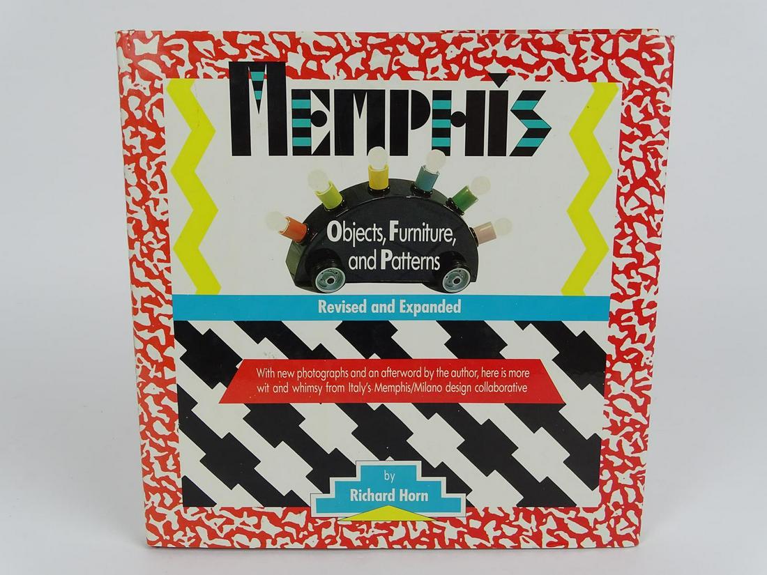 "MEMPHIS: OBJECTS, FURNITURE AND PATTERNS" BY HORN: A COMPREHENSIVE GUIDE TO ALL THINGS IN THIS STYLE. HARDCOVER WITH JACKET, 143 PAGES. GOOD CONDITION