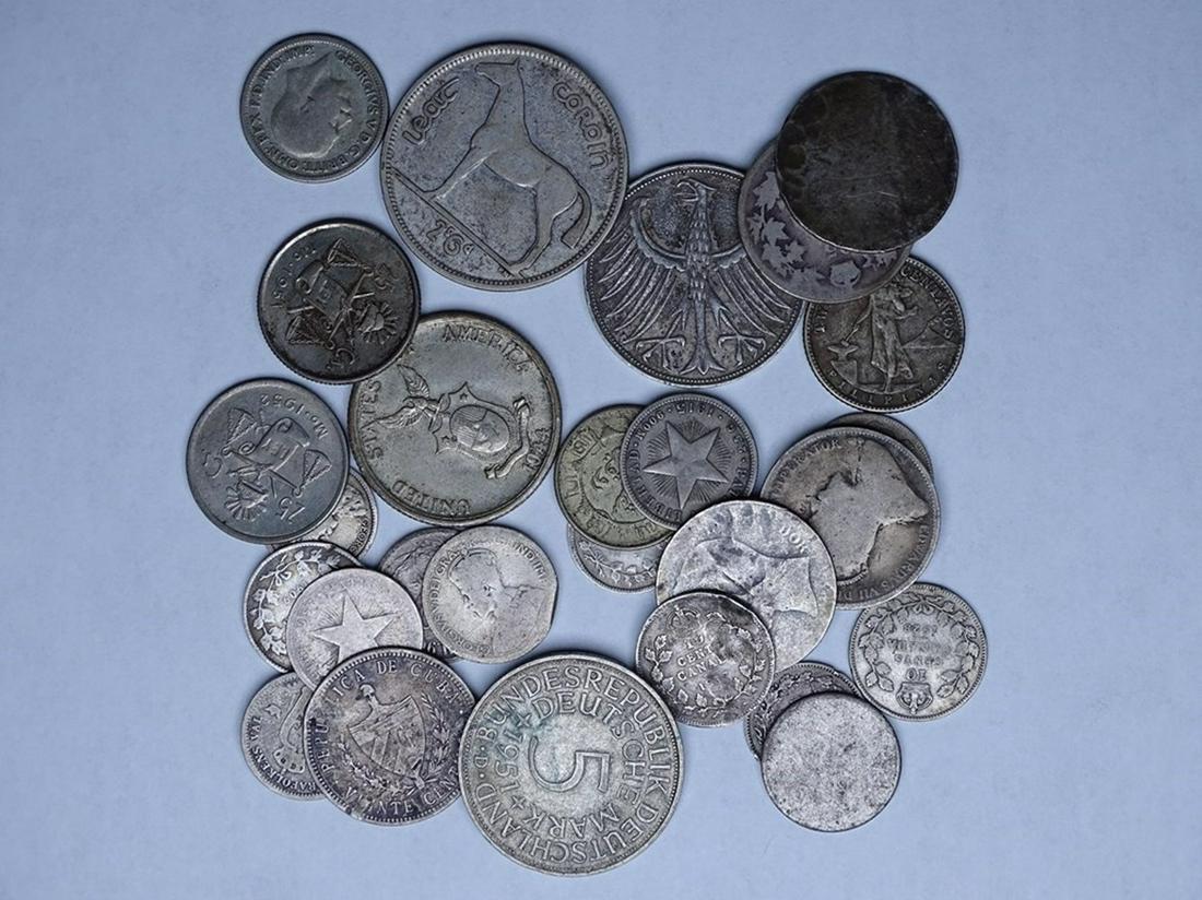 MIXED LOT OF FOREIGN SILVER COINAGE (1 of 1)