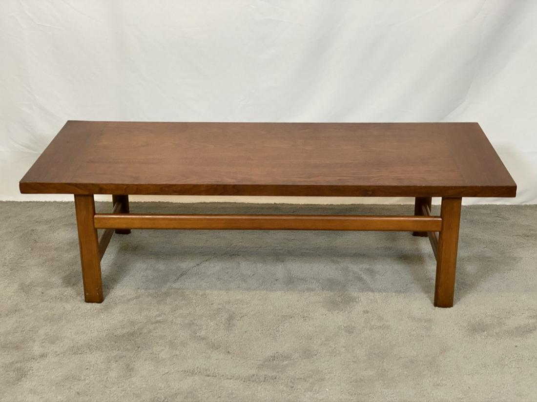 VIRGINIA MADE BY LANE COFFEE TABLE: WALNUT