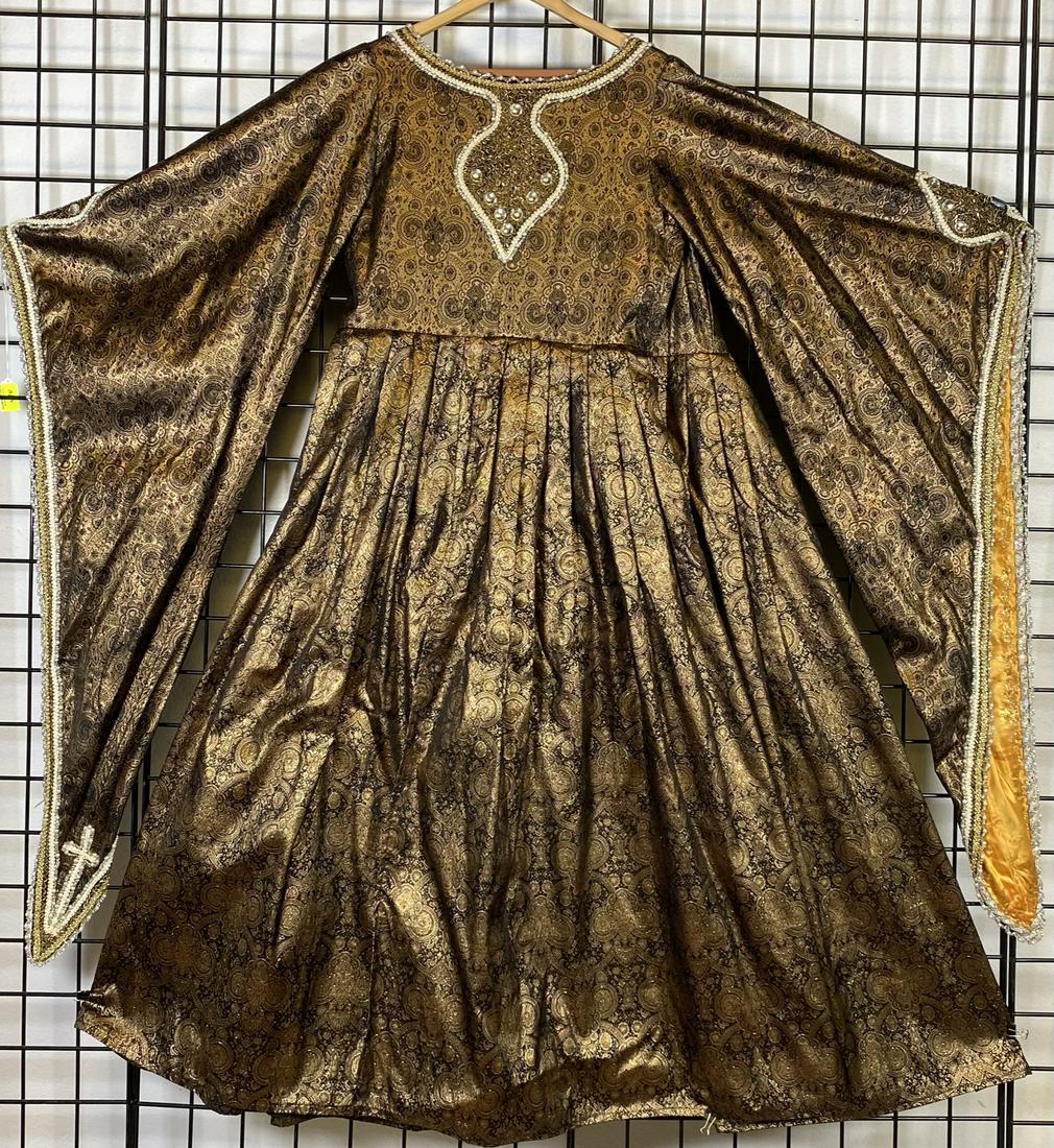RENAISSANCE DRESS - BY LINDA WILSON: SEE TITLE