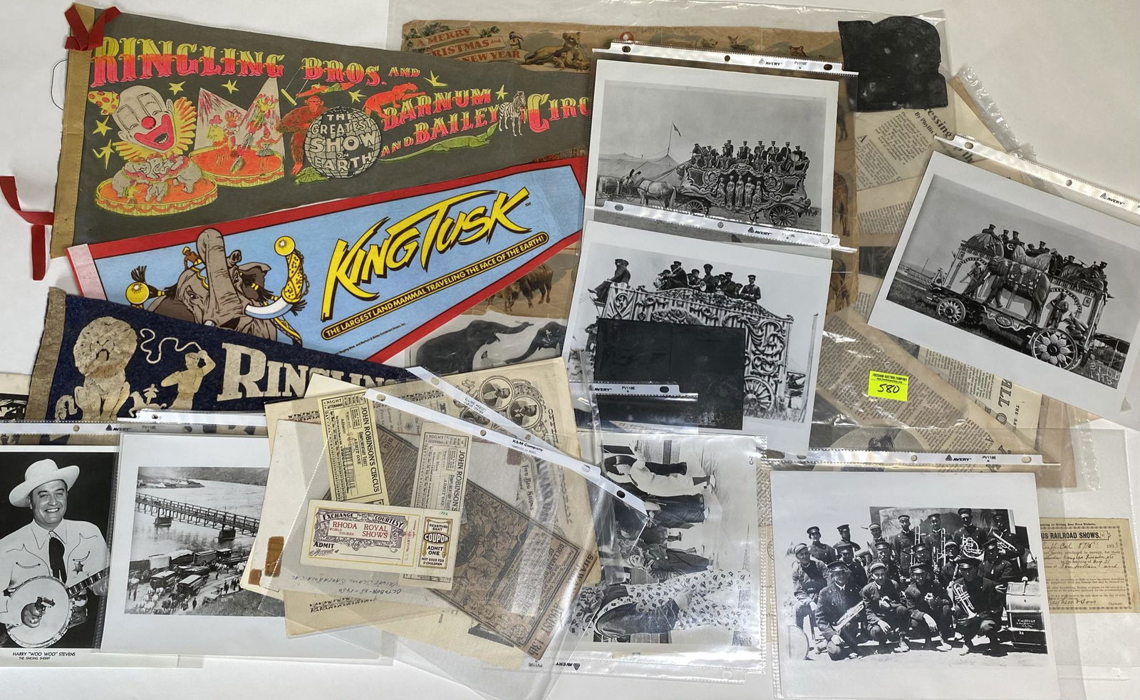 COLLECTION OF CIRCUS MEMORABILIA, EPHEMERA (1 of 1)