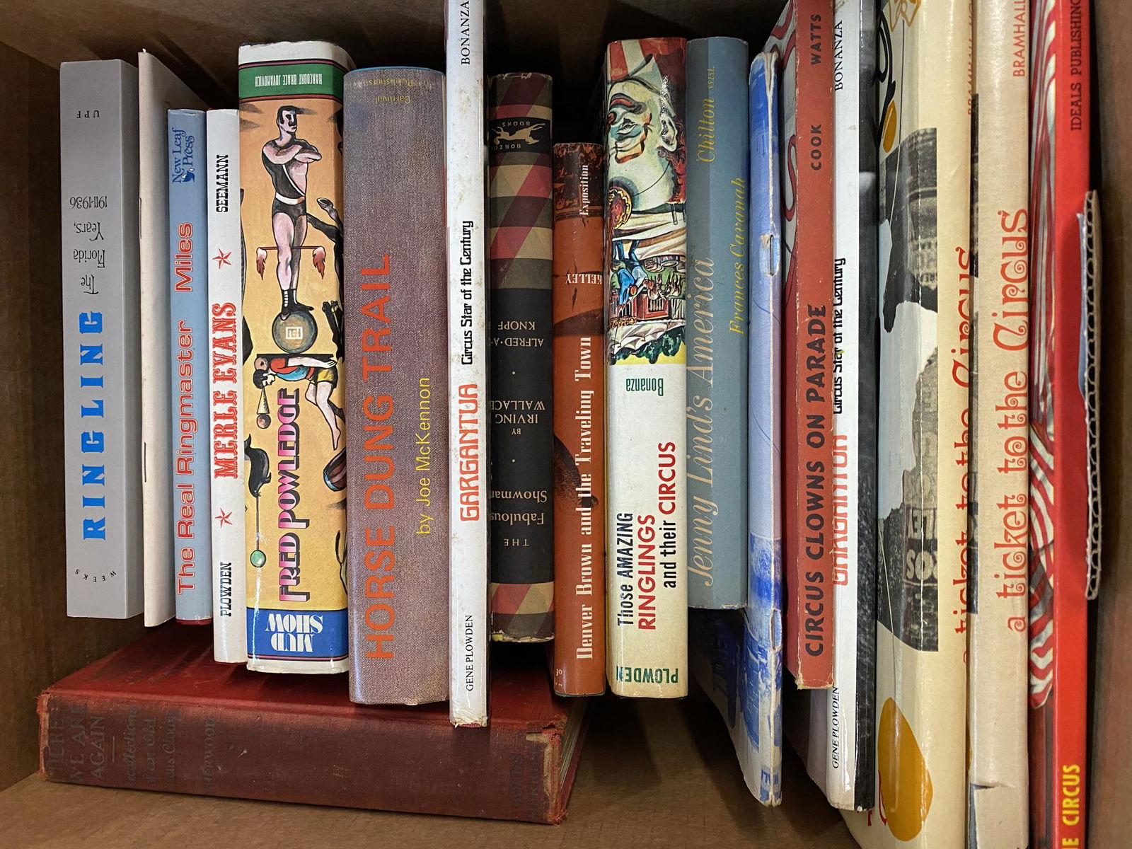 COLLECTION OF CIRCUS BOOKS (1 of 1)