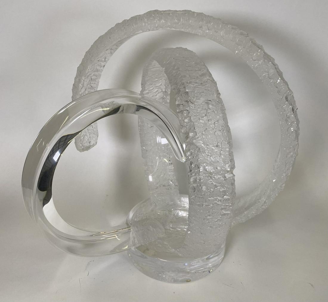 HIVO VAN TEAL LARGE ACRYLIC SCULPTURE: IMPRESSIVE EXAMPLE, SIGNED. 21"H