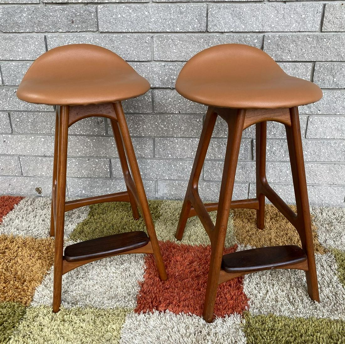 PAIR - ERIK BUCH BAR STOOLS: TEAK AND ROSEWOOD, COUNTER HEIGHT STOOLS, 24"