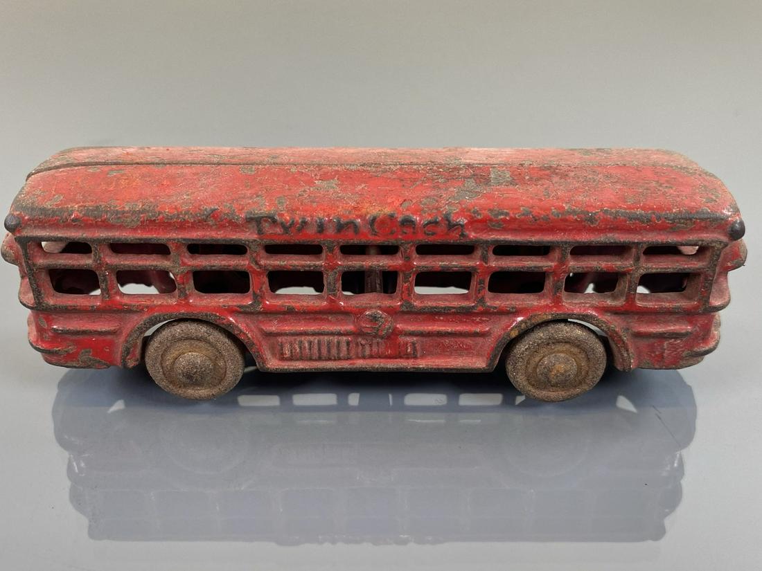 AC WILLIAMS TWIN COACH: CAST IRON. ORIGINAL PAINT WITH LOSS. 5"