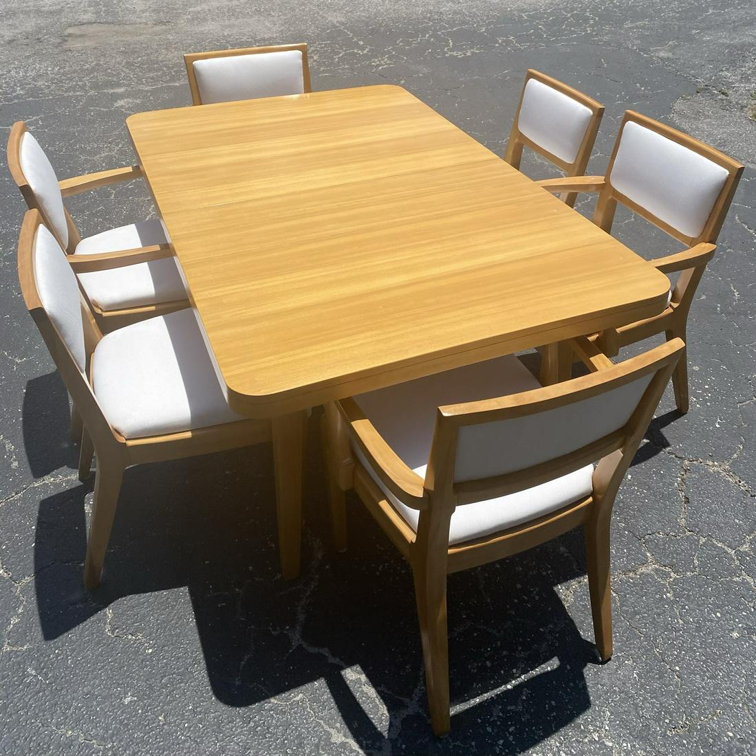 EDWARD WORMLEY FOR DREXEL "PRECEDENT" DINETTE: BEAUTIFUL SET IN ELM WITH TABLE AND 6 CHAIRS. 64"X40"X29" WITH 3 18" LEAVES. A LOVELY MATCHING SIDEBOARD IS OFFERED IN LOT 1023 OF THIS CATALOG.
