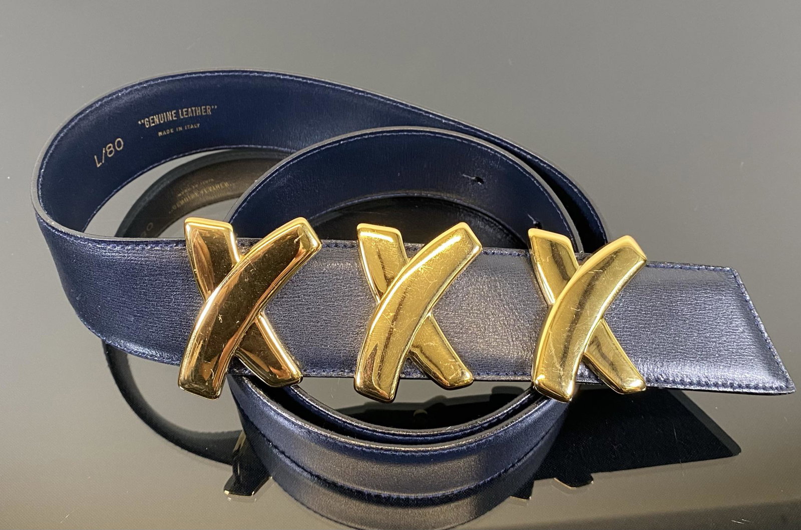 PALOMA PICASSO LADIES BELT: XXX LOGO, LIGHT RUBS. SIZE L/80. NAVY.