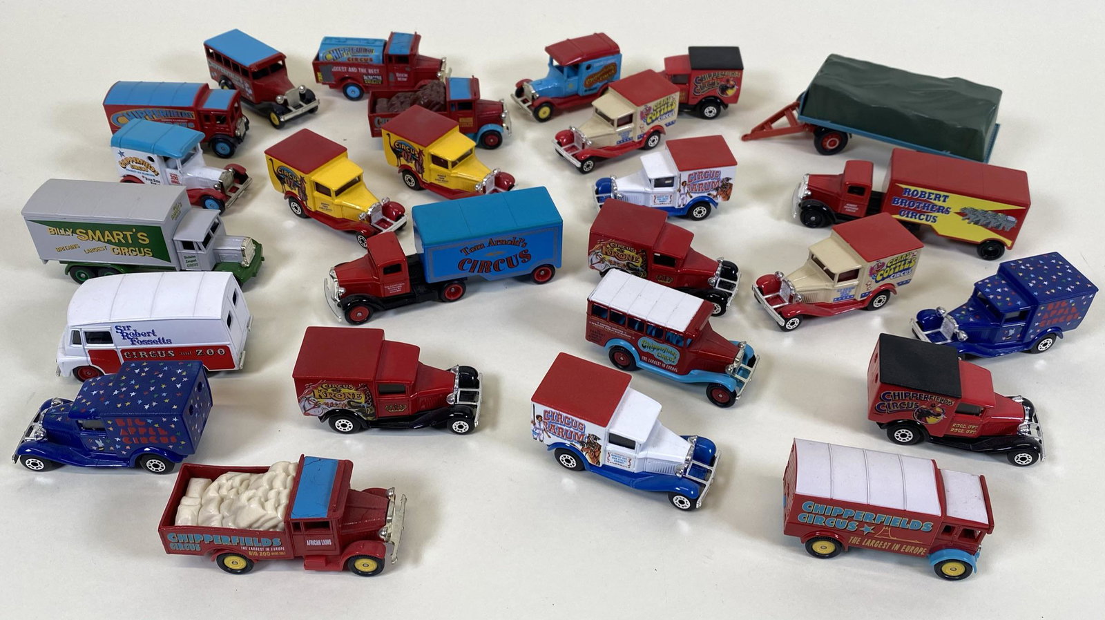 COLLECTION OF 1:64 SCALE CIRCUS TRUCKS: FATHER JERRY HOGAN COLLECTION. MATCHBOX, CORGI, LLEDO.