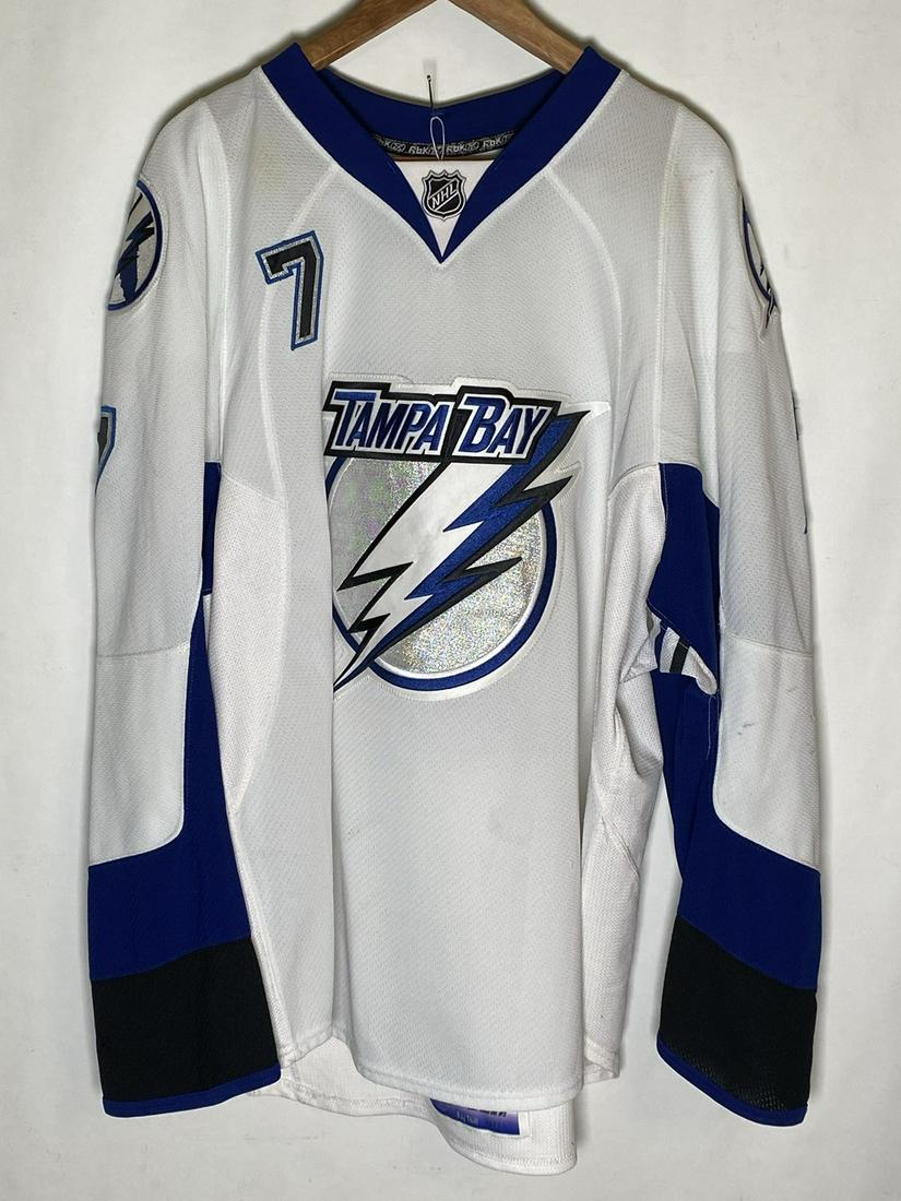 MICHEL OUELLET - LIGHTNING HOCKEY - GAME WORN JERSEY: GAME WORN JERSEY, 2007/2008. COA PROVIDED BY THE LIGHTNING. SIZE 56