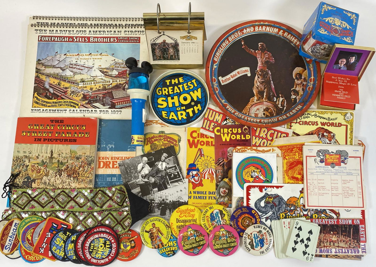 CIRCUS FAN COLLECTION (1 of 1)