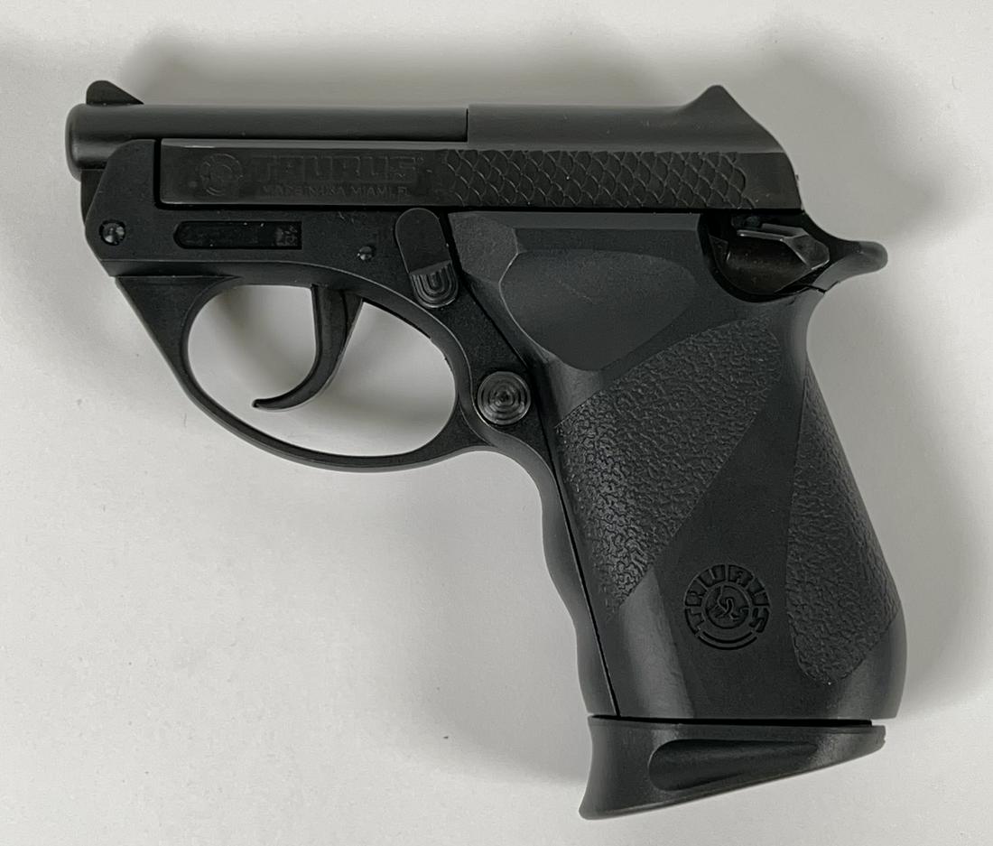 Taurus Pt-22 Poly