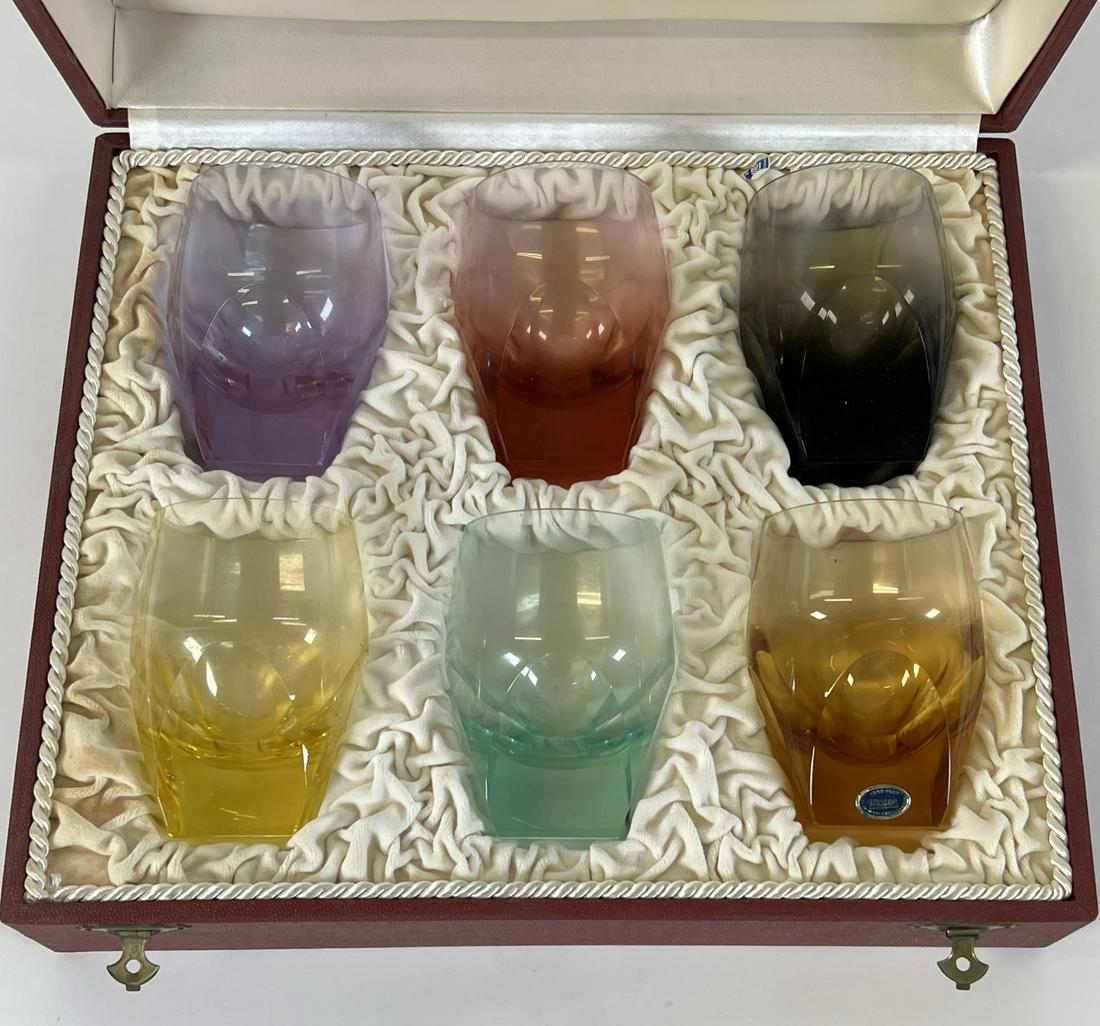 RUDOLF ESCHLER FOR MOSER WHISKEY TUMBLERS: 6 DIFFERENT COLORED GLASSES IN LINED CASE.